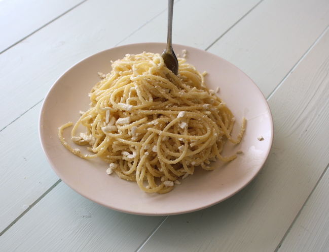 spaghetti with browned butter and mizithra cheese